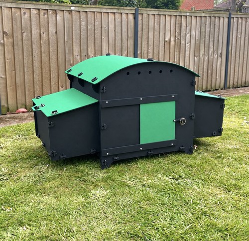 Large plastic chicken - plastic, coop
